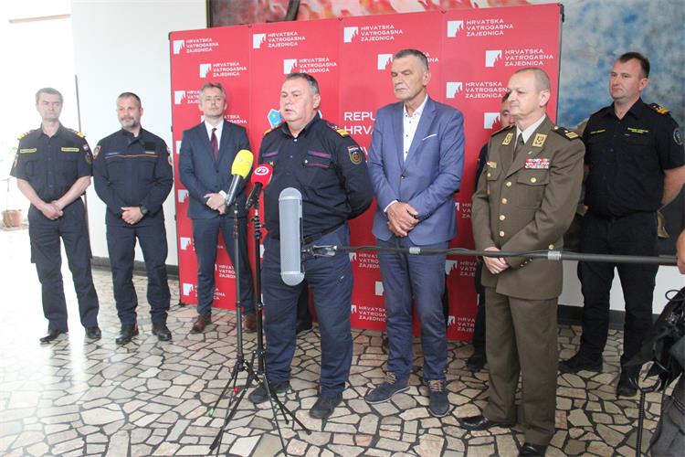 Slika /slike/Vijesti/HVZ-Najava protupožarne sezone 2023 (5).JPG